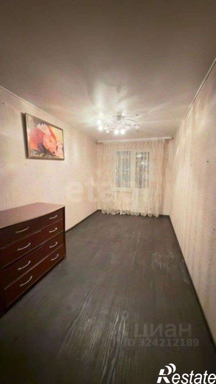 3-комн квартира улица Авроры, 17,  д. 17