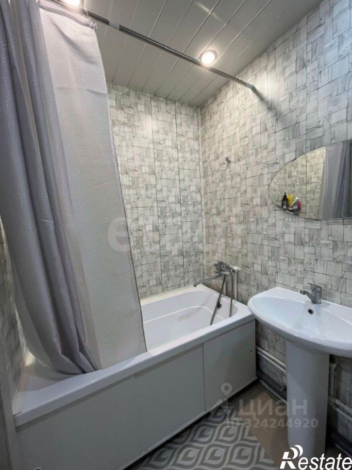 2-комн квартира улица Мира, 47/1,  д. 47/1