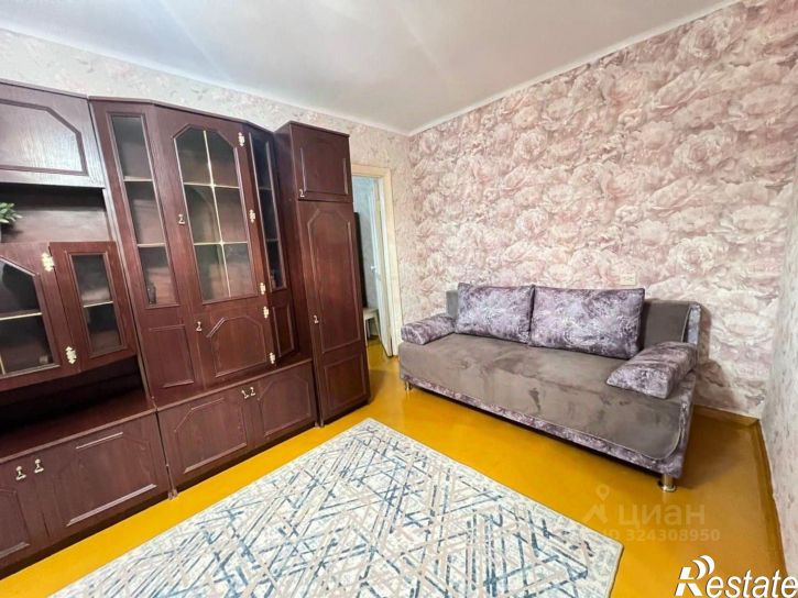 3-комн квартира пр-кт Октября, 37/2,  д. 37/2