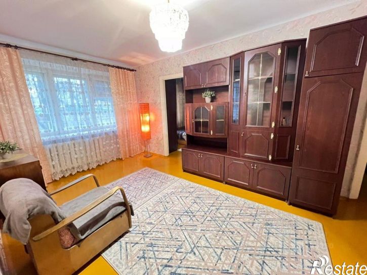 3-комн квартира пр-кт Октября, 37/2,  д. 37/2