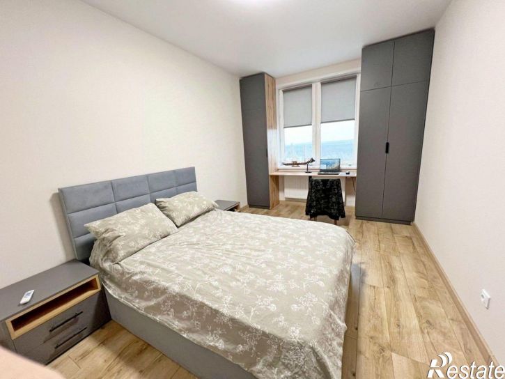 2-комн квартира ул Майора Доставалова, 7,  д. 7