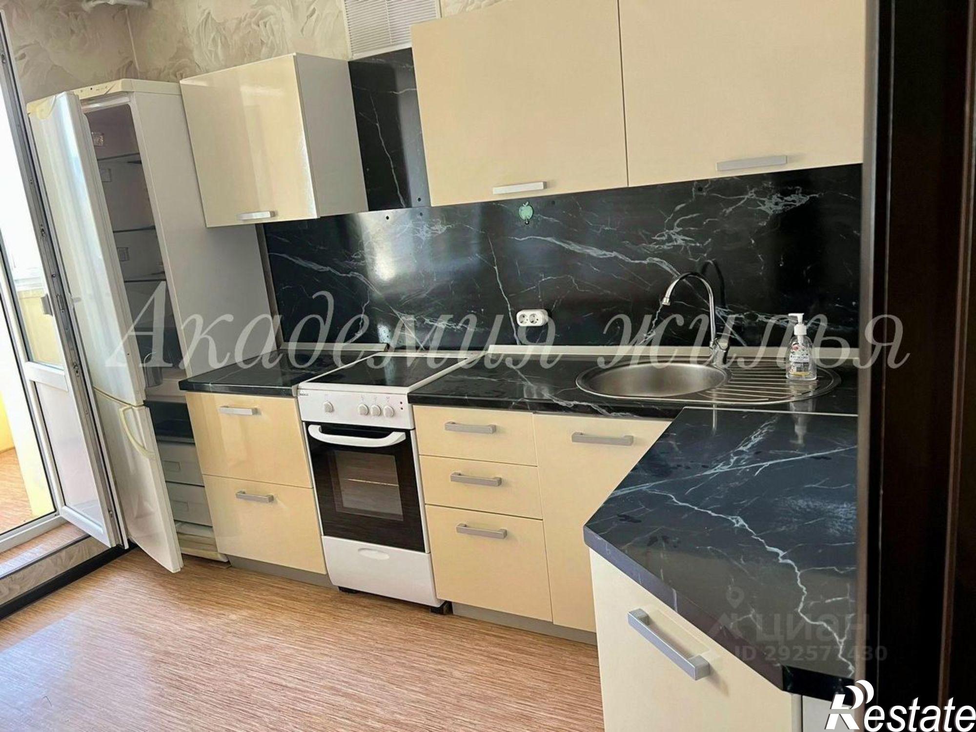 Сдать квартиру за 28 000 рублей на улица Карла Маркса, 64