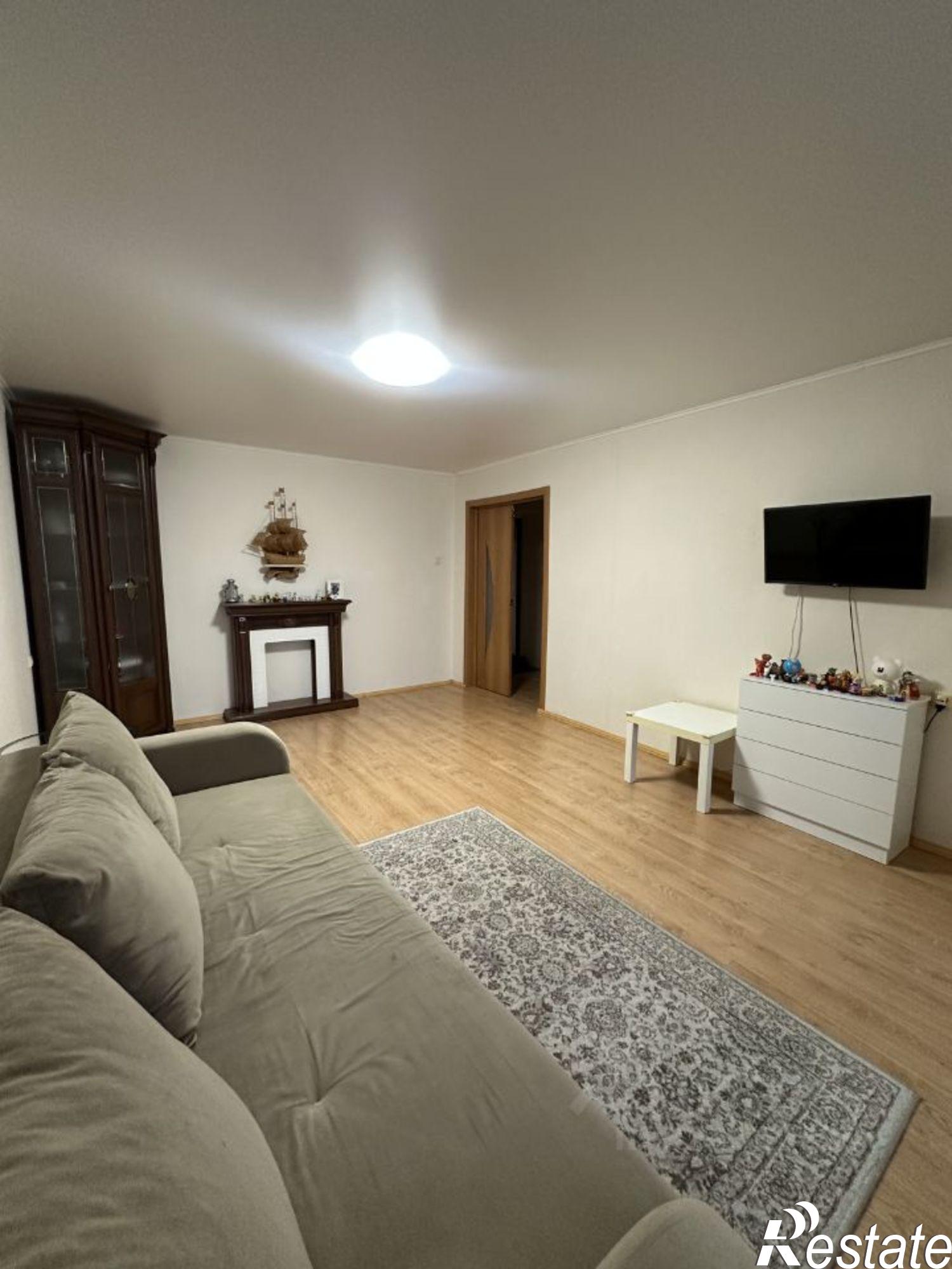 Купить квартиру за 6 000 000 рублей на Зеленогорская улица, 17