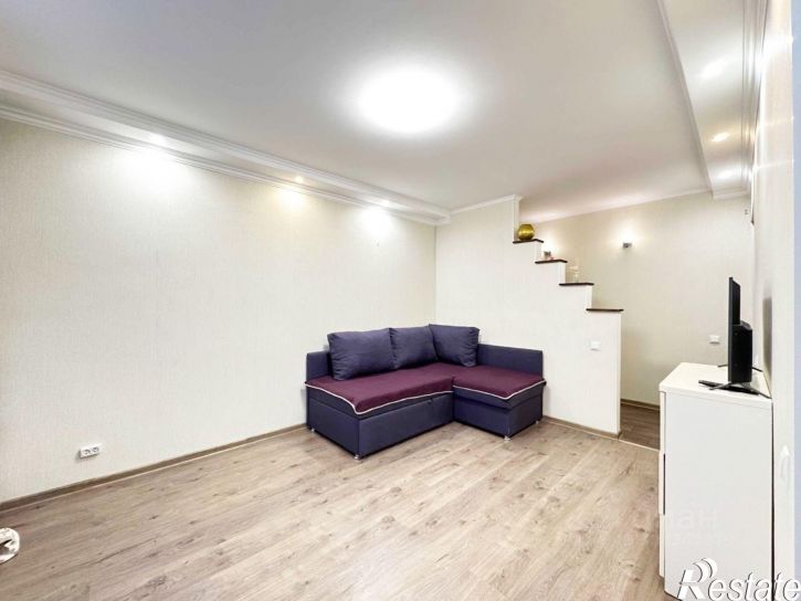 2-комн квартира улица Свердлова, 42,  д. 42