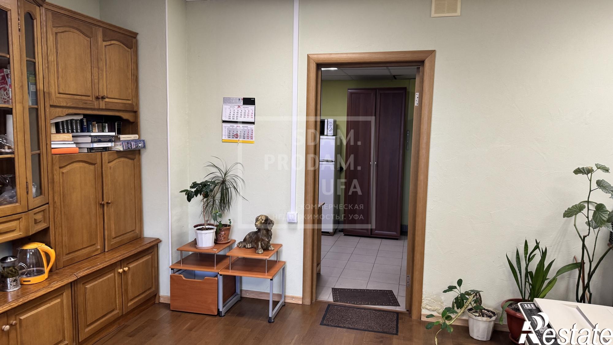 Купить офис, помещение под офис за 3 938 000 рублей на Российская улица, д.25