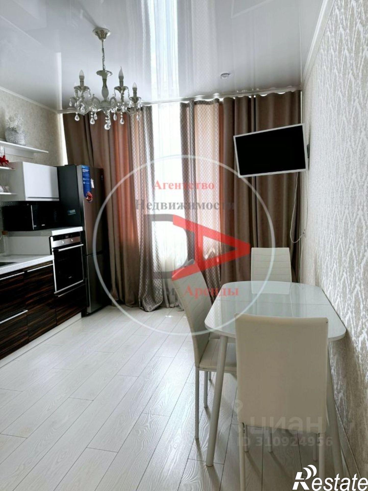 Сдать квартиру за 35 000 рублей на Комсомольская улица, 148