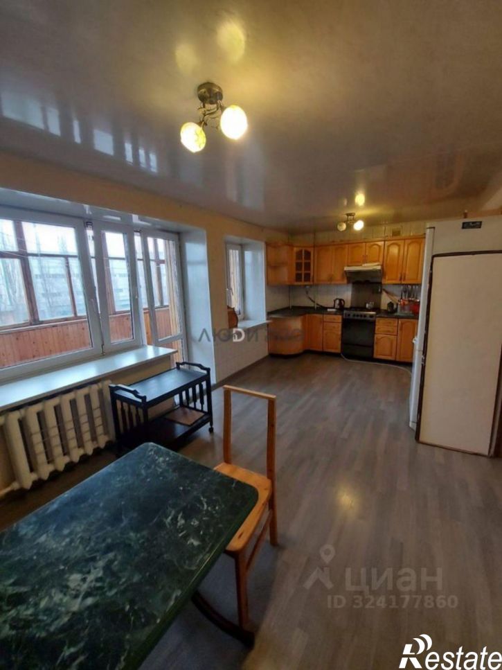 4-комн квартира ул Менделеева, 138,  д. 138