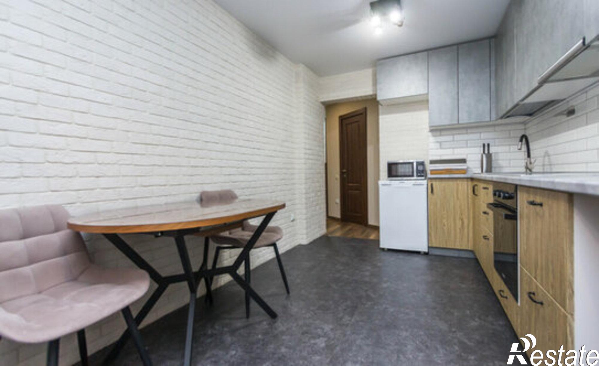 Купить квартиру за 8 700 000 рублей на Высотная улица, 2