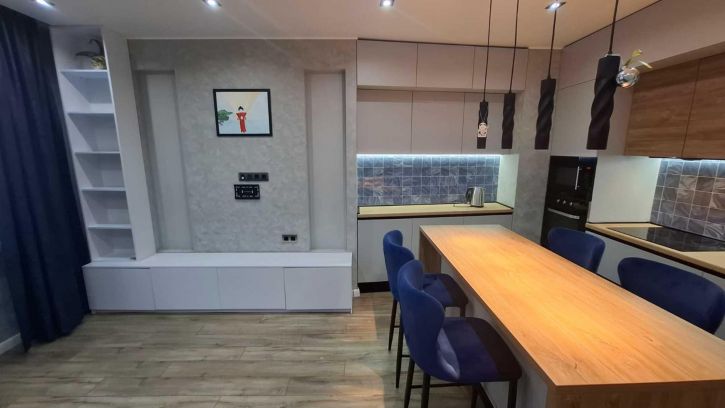 2-комн квартира Аксакова ул, 81/1