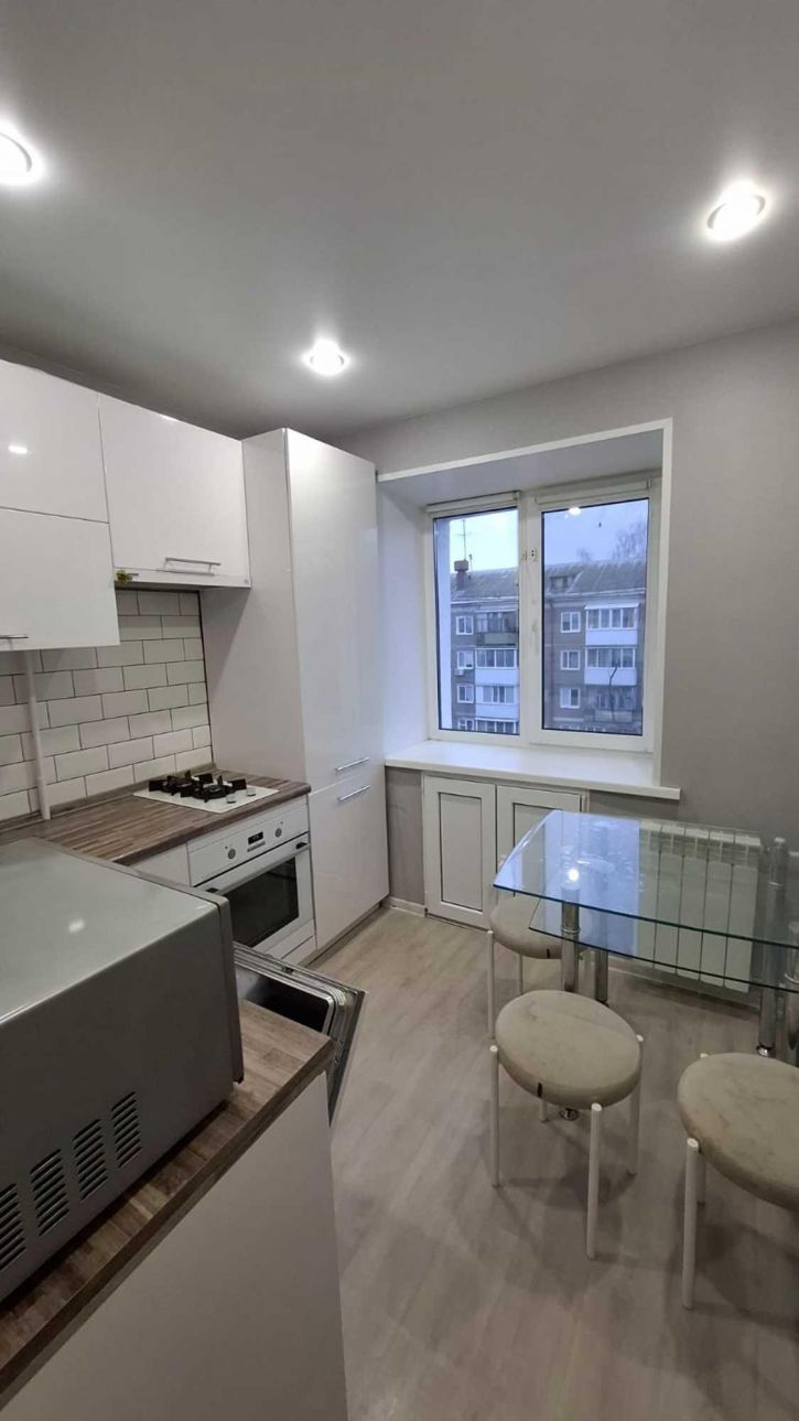 2-комн квартира Парковая ул, 18/2