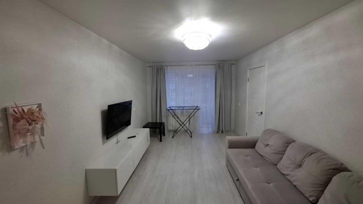 2-комн квартира Парковая ул, 18/2