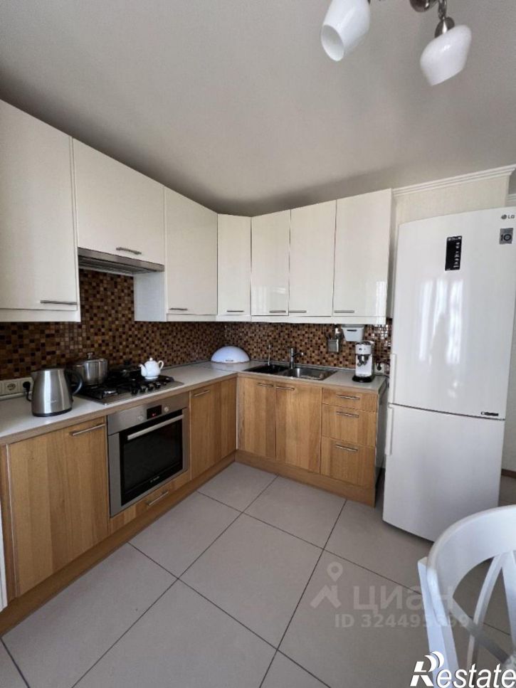 3-комн квартира Бейек урамы, 12/1,  д. 12/1