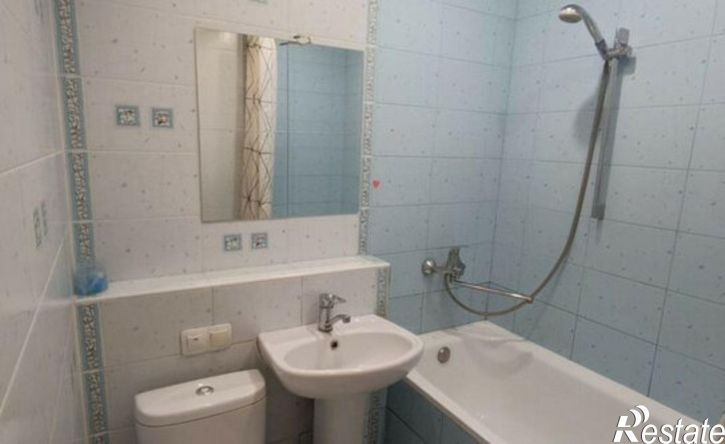 2-комн квартира Комсомольская улица, 100,  д. 100