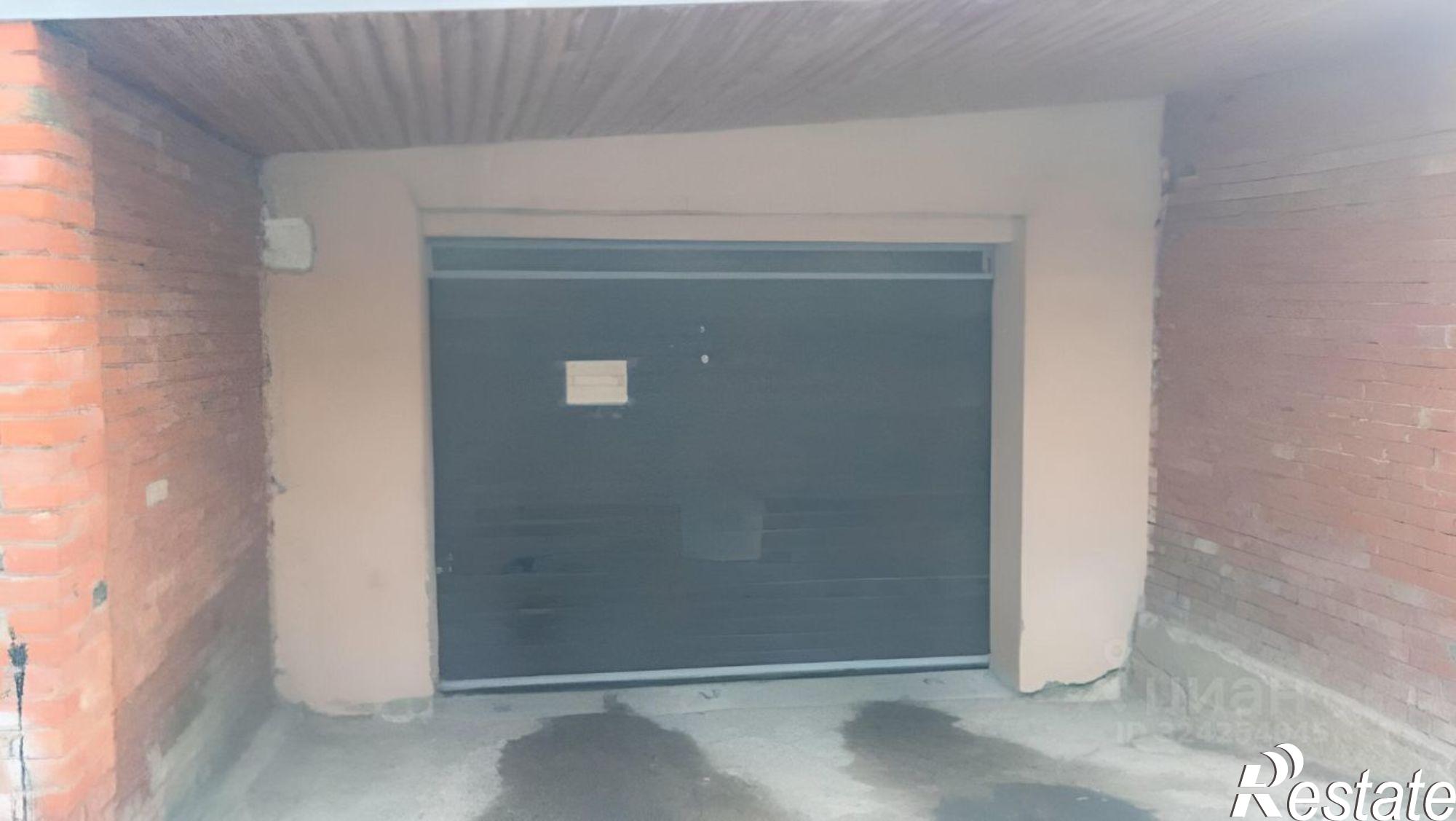 Купить гараж, место в паркинге за 900 000 рублей на ул Карла Маркса, 53