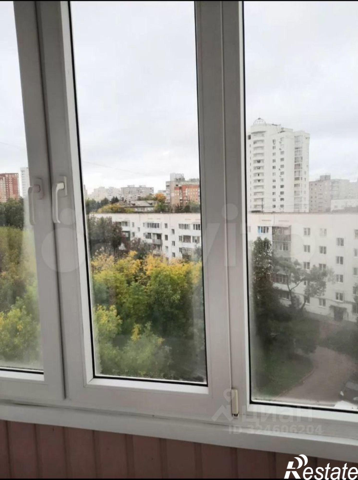 Сдать квартиру за 27 000 рублей на проспект Октября, 70