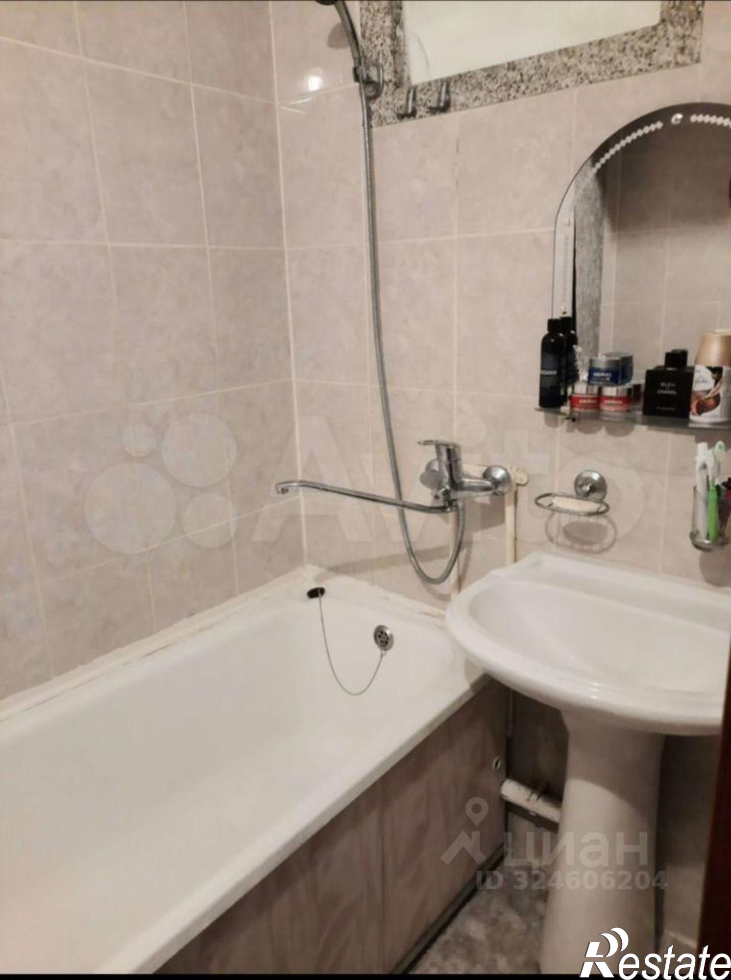 Сдать квартиру за 27 000 рублей на проспект Октября, 70