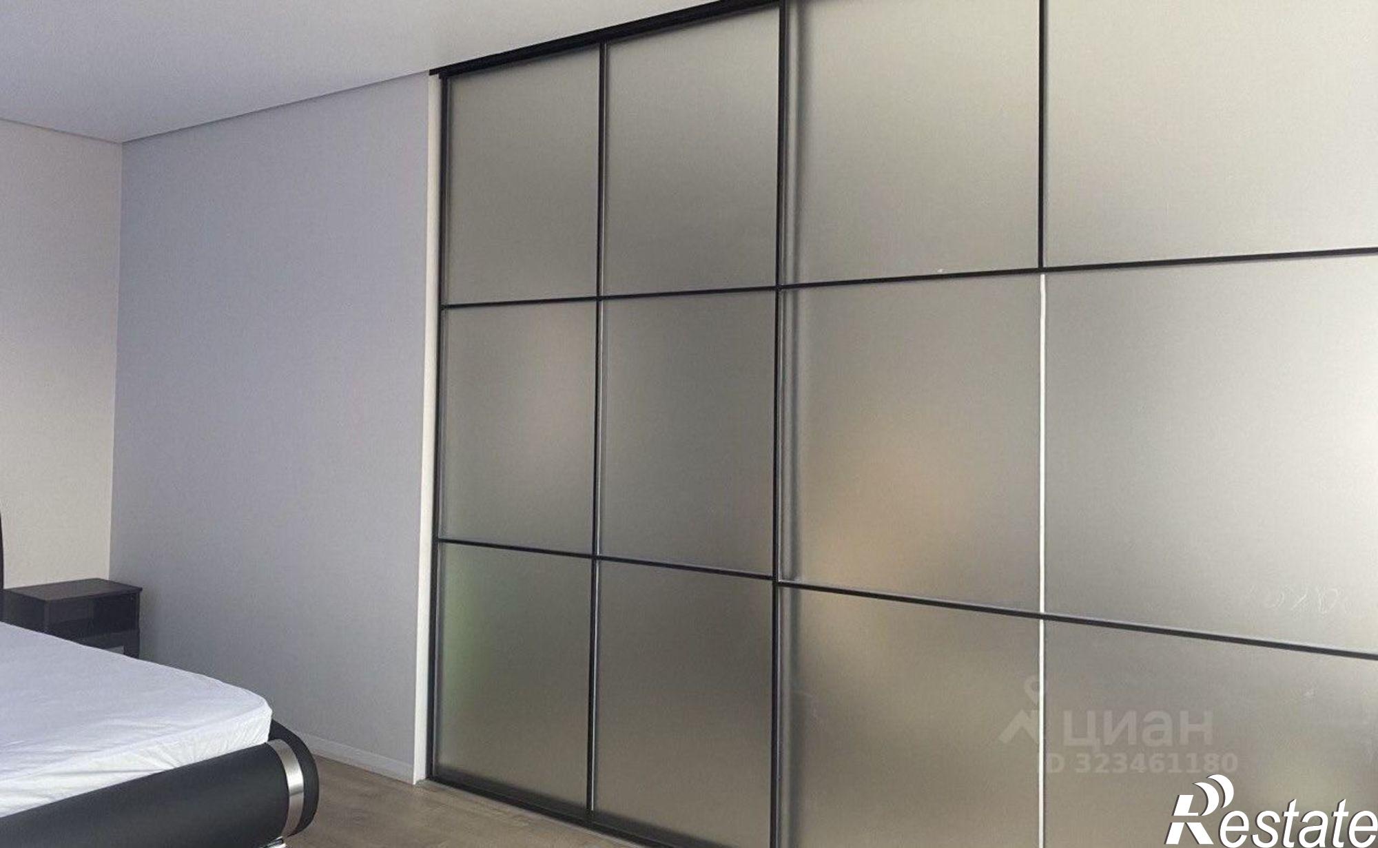 Сдать квартиру за 65 000 рублей на проспект Октября, 107/3