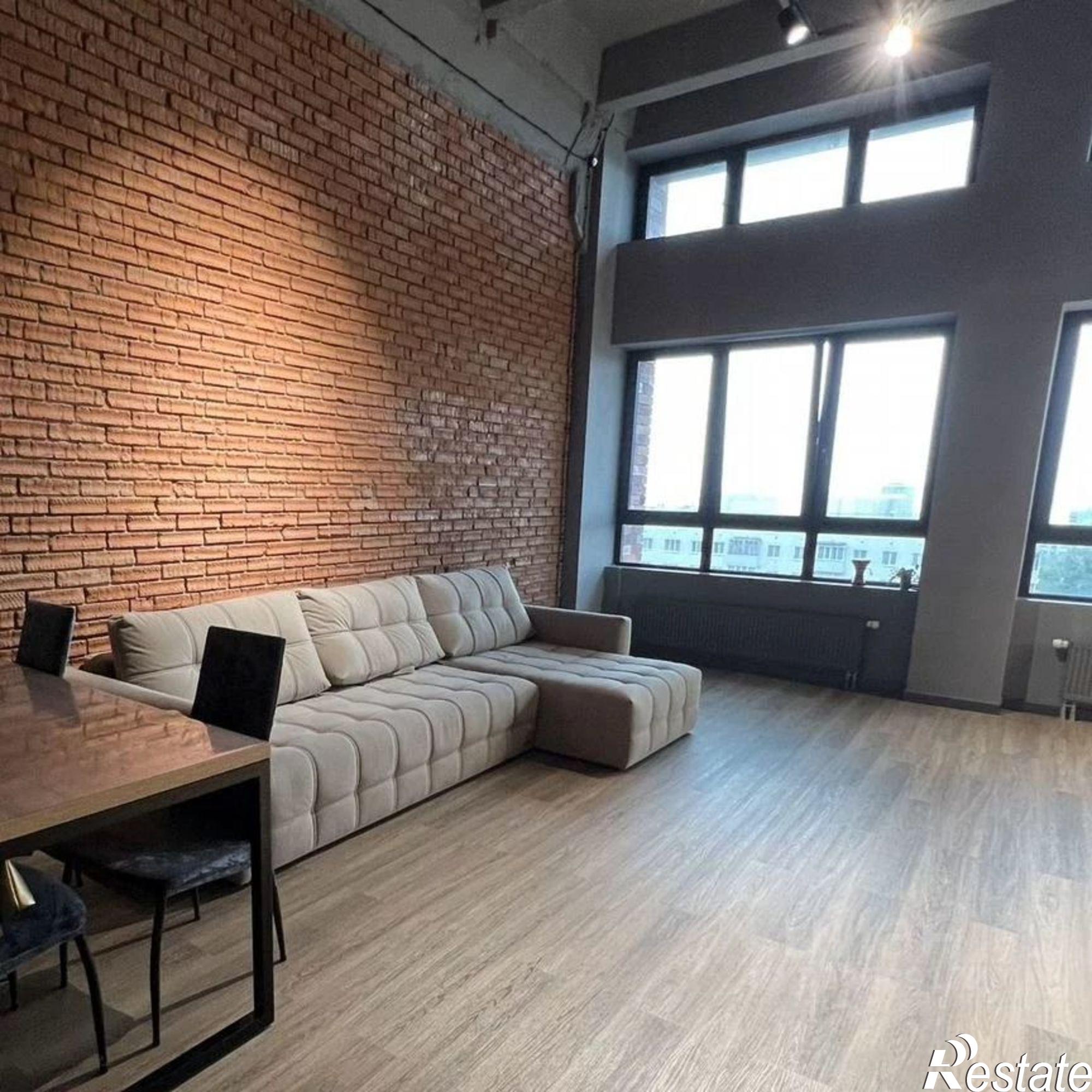 Сдать квартиру за 80 000 рублей на улица Менделеева, 132