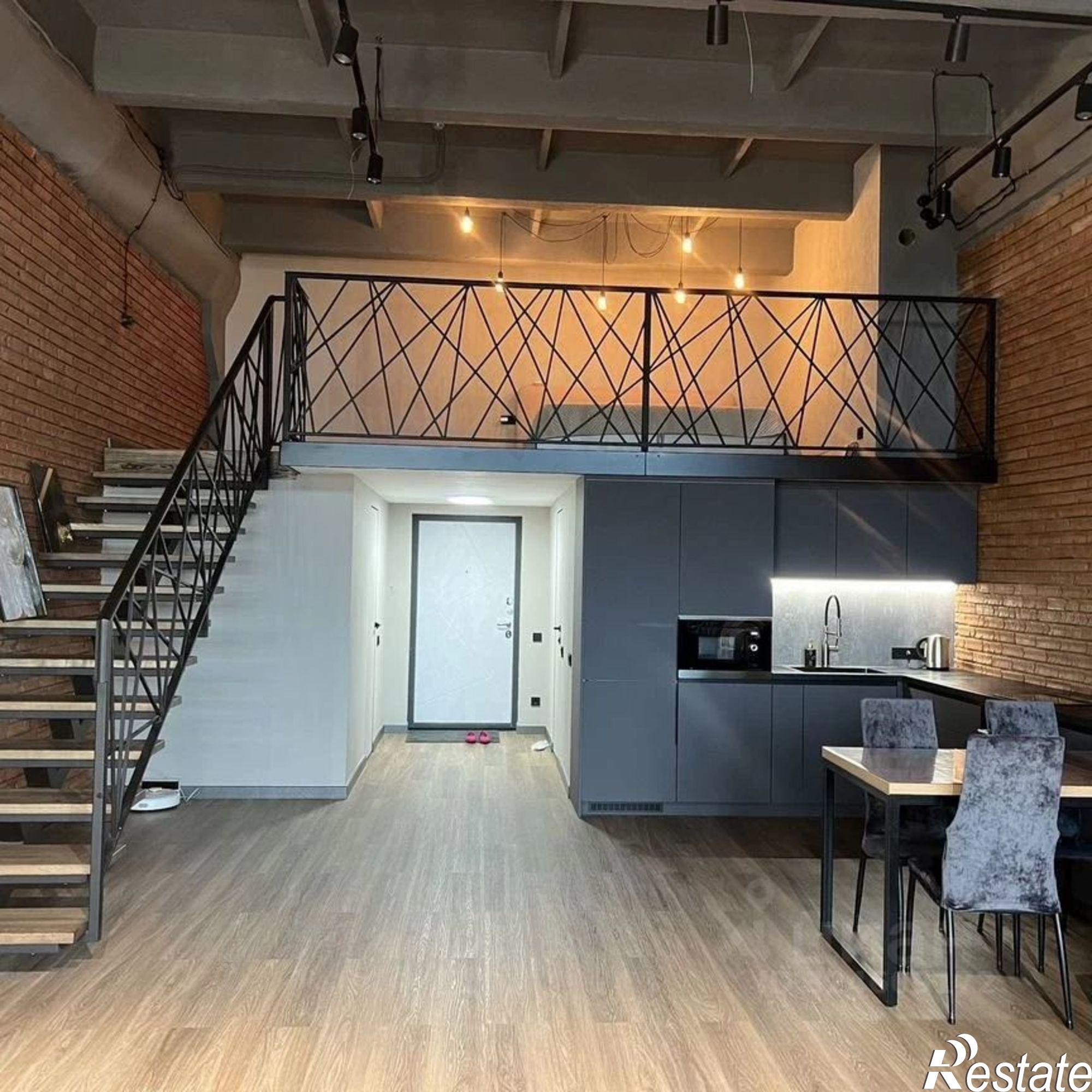 Сдать квартиру за 80 000 рублей на улица Менделеева, 132