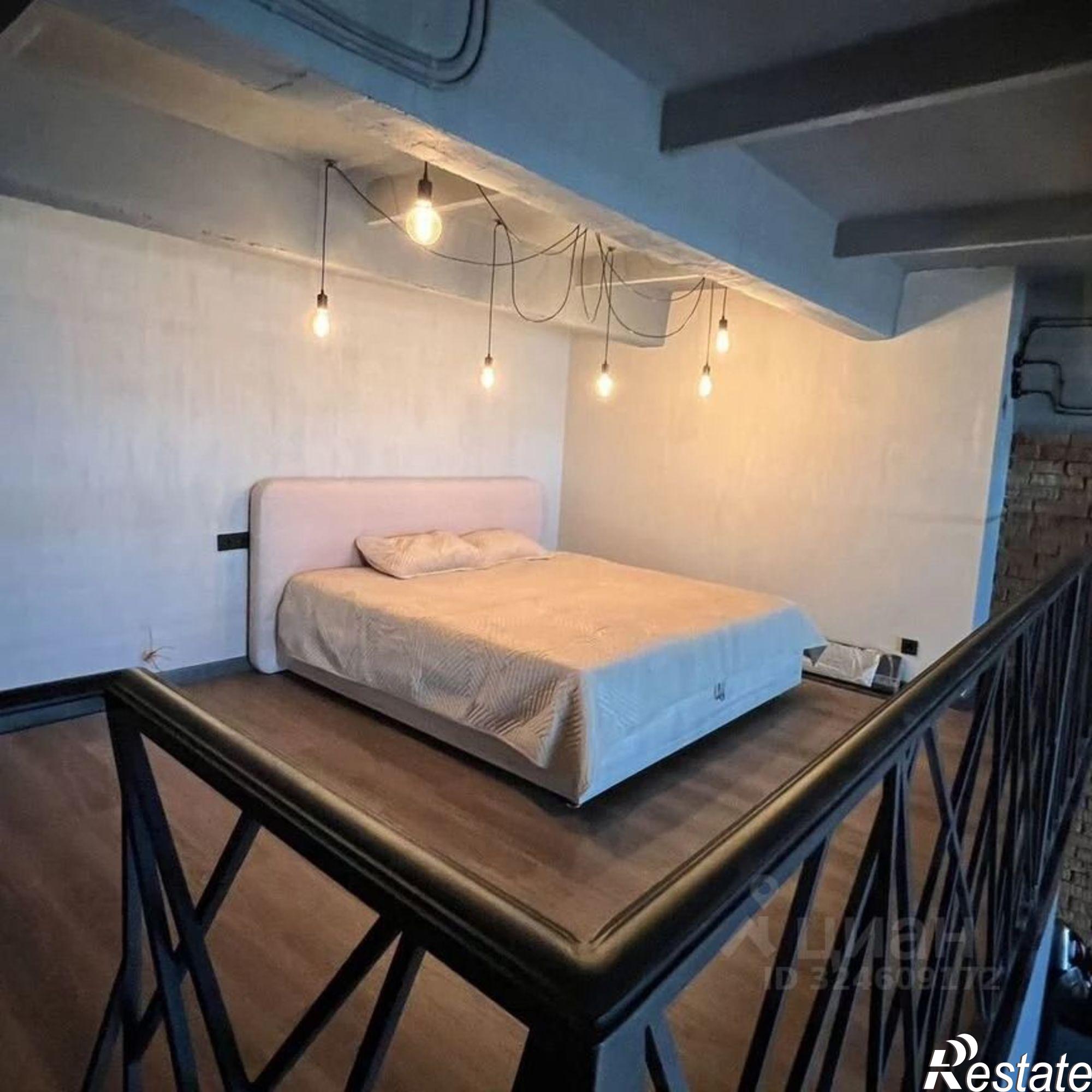 Сдать квартиру за 80 000 рублей на улица Менделеева, 132