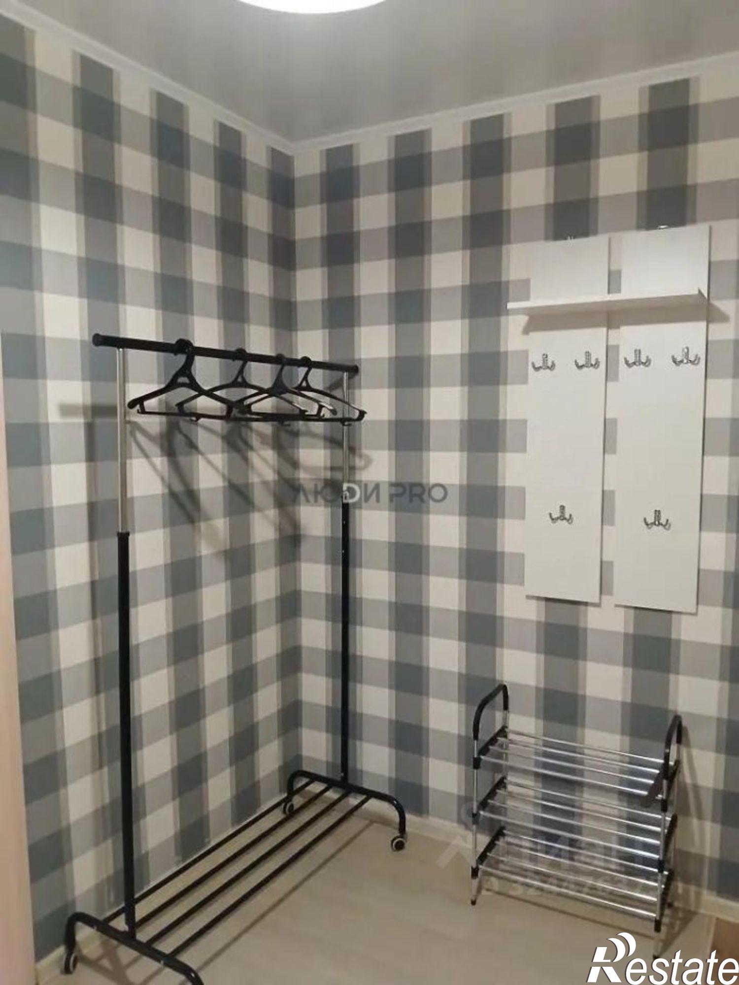 Сдать квартиру за 21 000 рублей на набережная Моторостроителей, 13