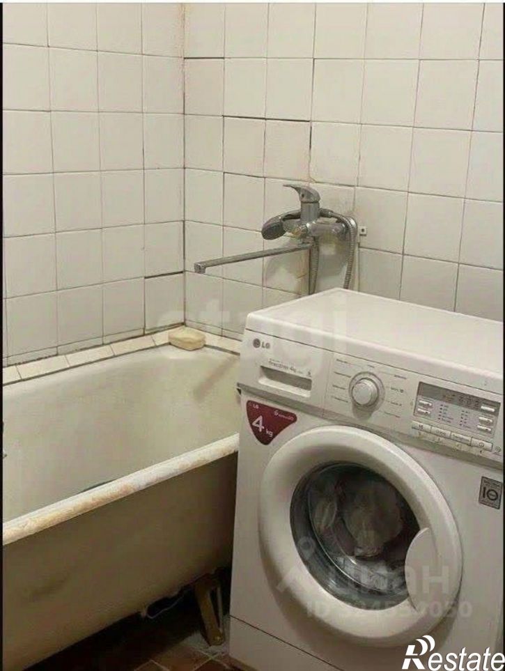 2-комн квартира ул Ладыгина, 13/1,  д. 13/1