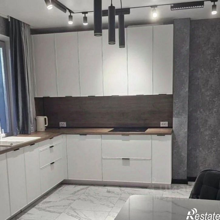 2-комн квартира улица Аксакова, 81,  д. 81