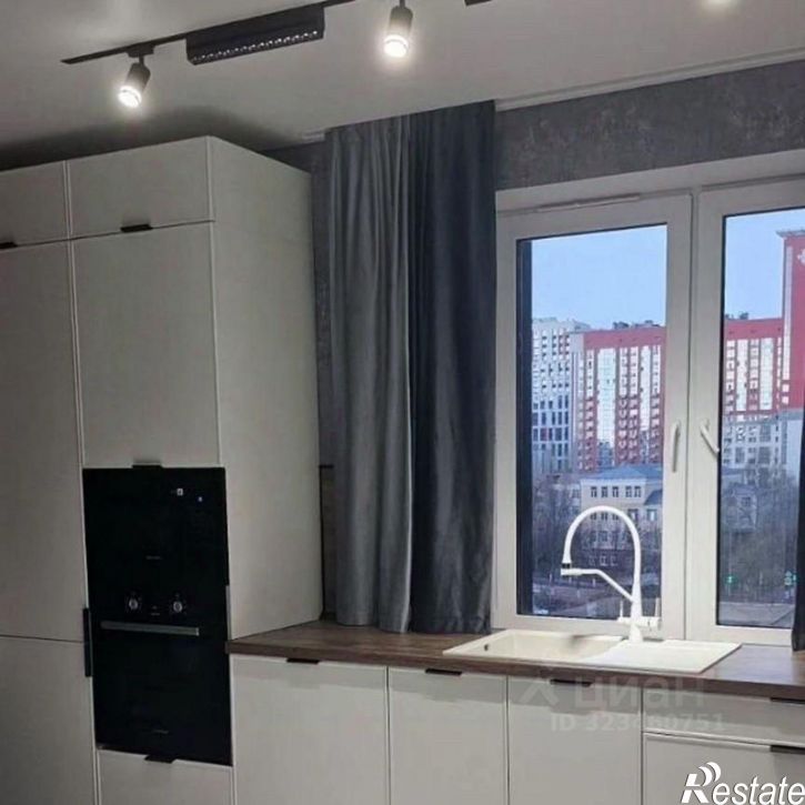 2-комн квартира улица Аксакова, 81,  д. 81