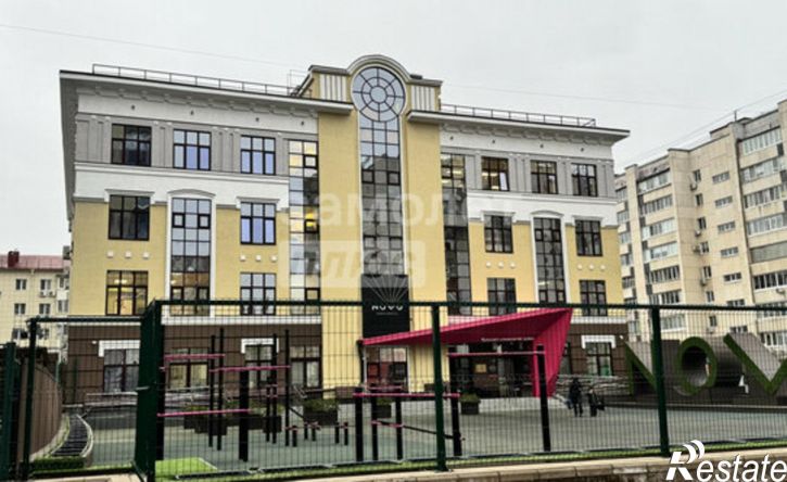 3-комн квартира улица Аксакова, 72,  д. 72