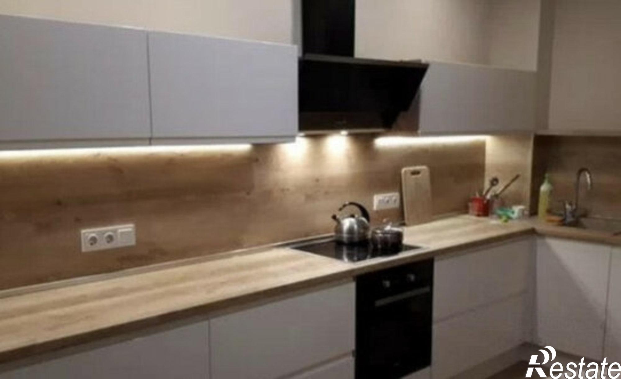 Купить квартиру за 10 490 000 рублей на Айская улица, 18/1