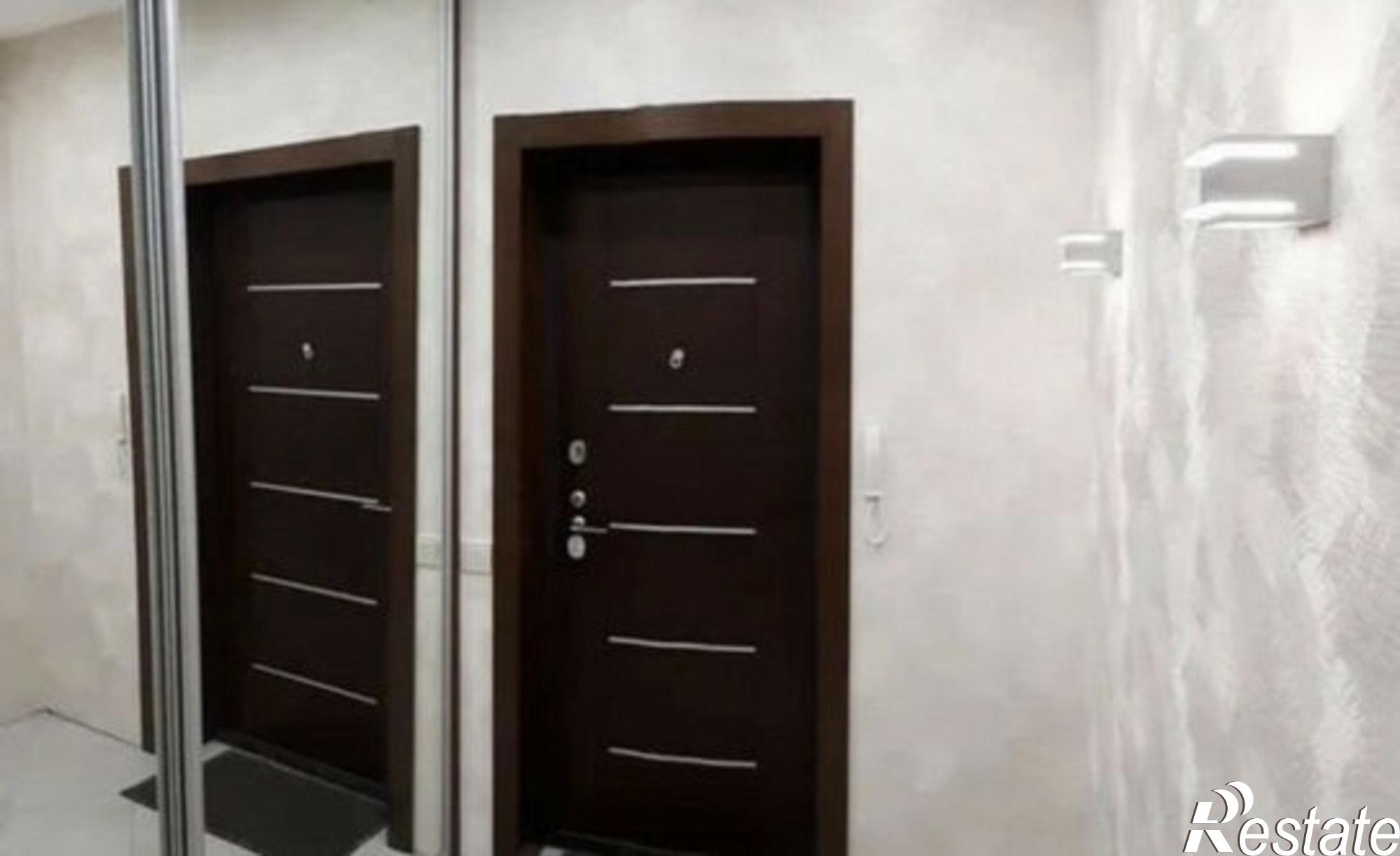 Купить квартиру за 10 490 000 рублей на Айская улица, 18/1