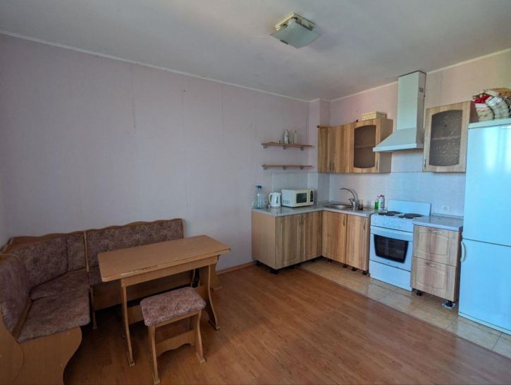 1-комн квартира Рабкоров ул, 2/8