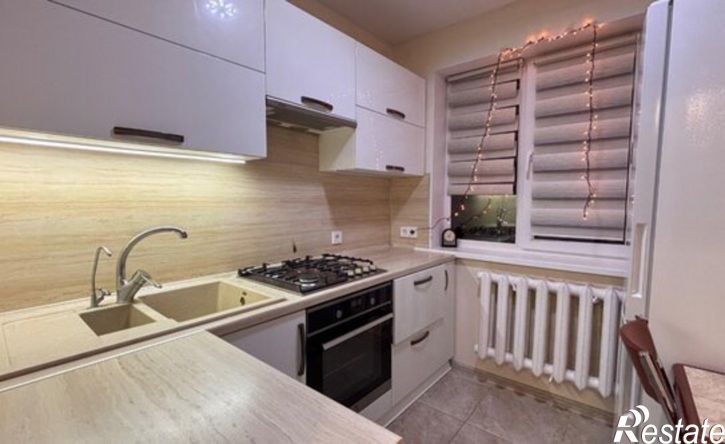 3-комн квартира улица Адмирала Ушакова, 64/1,  д. 64/1