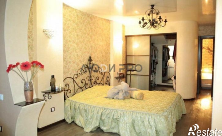 5-комн квартира ул Караидельская, 4,  д. 4