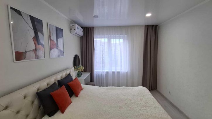 2-комн квартира Софьи Перовской ул, 42/1