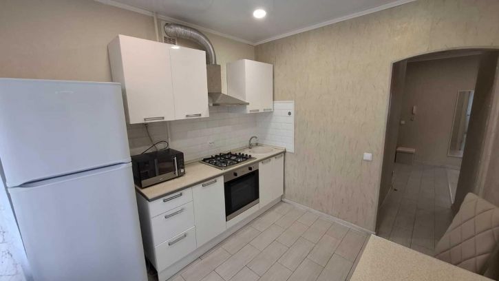 2-комн квартира Софьи Перовской ул, 42/1