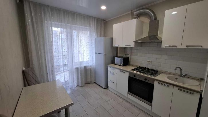 2-комн квартира Софьи Перовской ул, 42/1