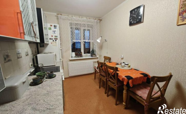 3-комн квартира улица Цюрупы, 156/1,  д. 156/1