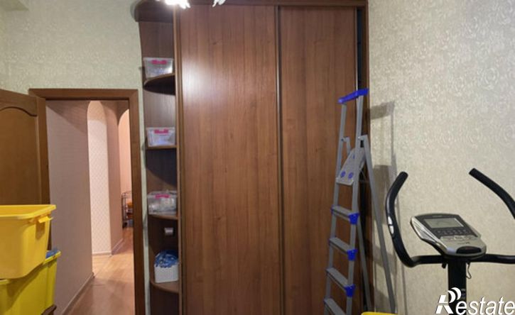 4-комн квартира улица Калинина, 1,  д. 1