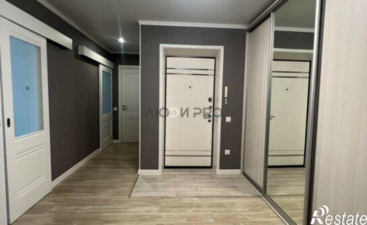 3-комн квартира Российская улица, 22,  д. 22