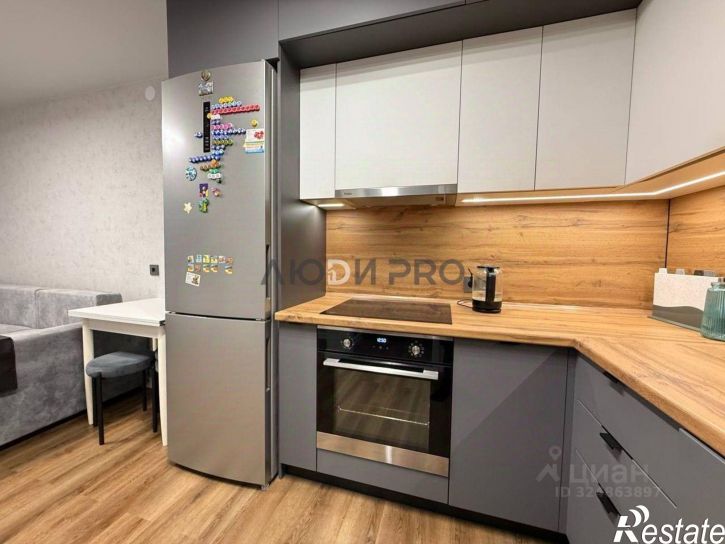 2-комн квартира улица Лётчика Кобелева, 1,  д. 1