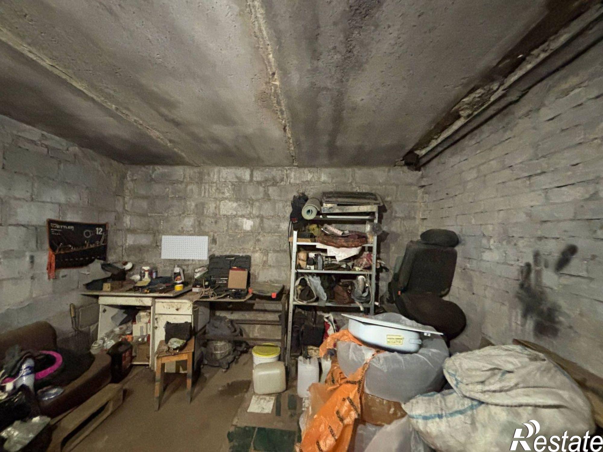 Купить гараж, место в паркинге за 611 666 рублей на улица Лётчиков, 5/2