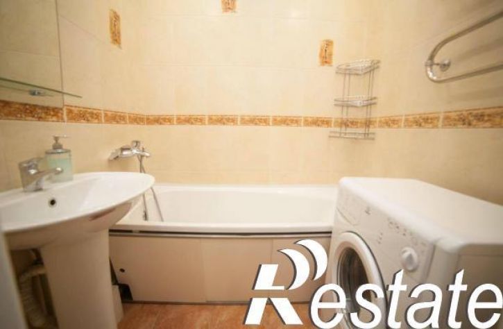 2-комн квартира улица Правды, 18