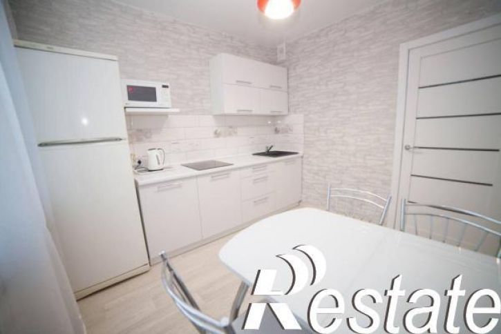 2-комн квартира улица Правды, 18
