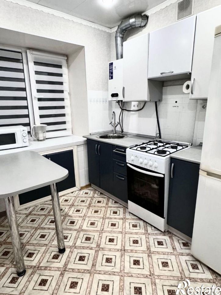 2-комн квартира пр-кт Октября, 52/1,  д. 52/1