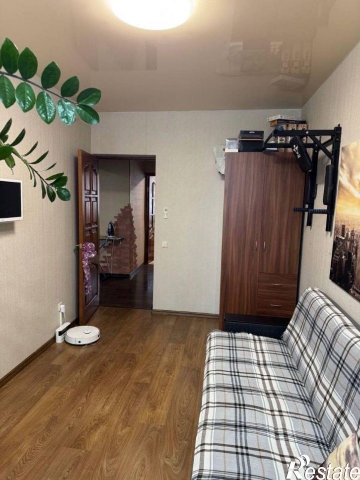 3-комн квартира ул Ахметова, 318 1,  д. 318 1,  к. 1
