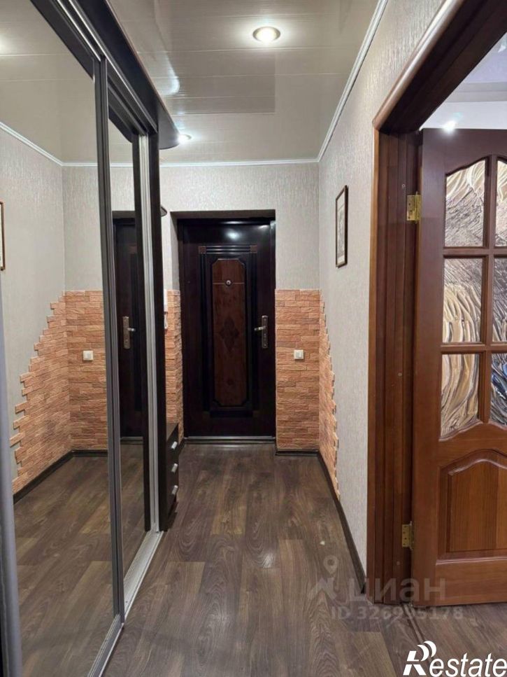 3-комн квартира ул Ахметова, 318 1,  д. 318 1,  к. 1