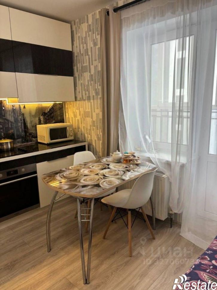 2-комн квартира улица Просвещения, 7/1,  д. 7/1