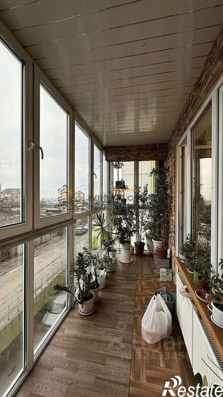 3-комн квартира улица Бориса Домашникова, 24,  д. 24