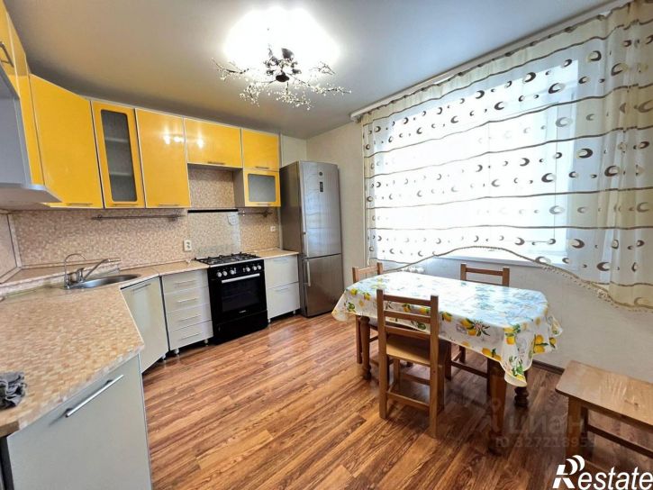 2-комн квартира улица Ахметова, 225,  д. 225